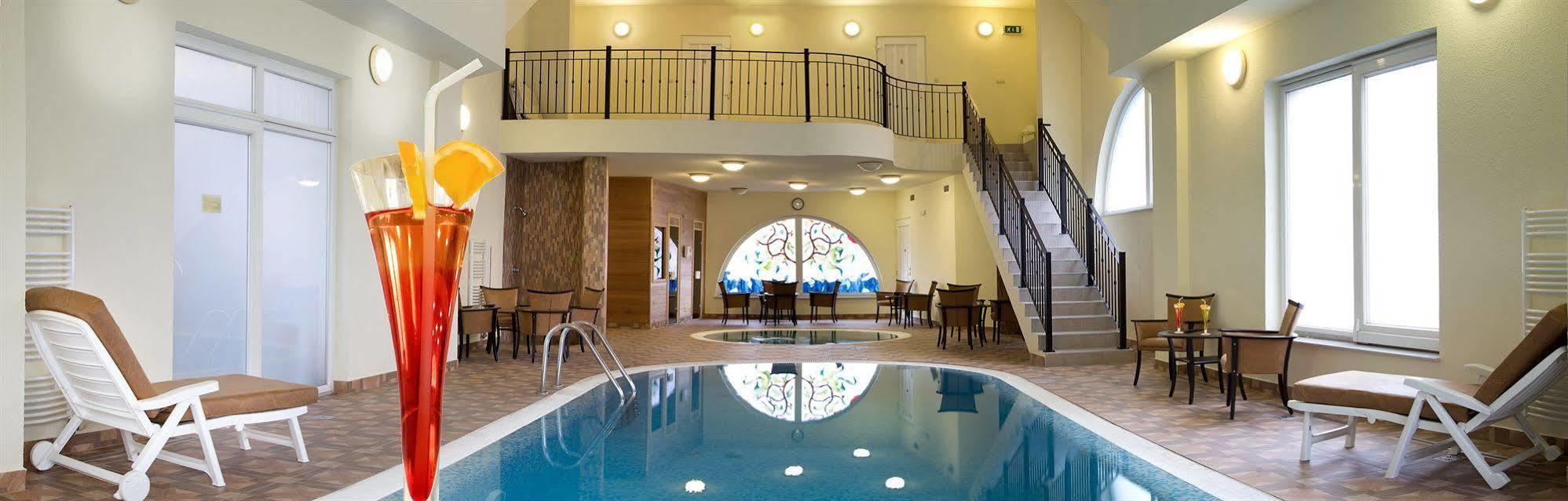 Hotel Central Nyíregyháza المظهر الخارجي الصورة